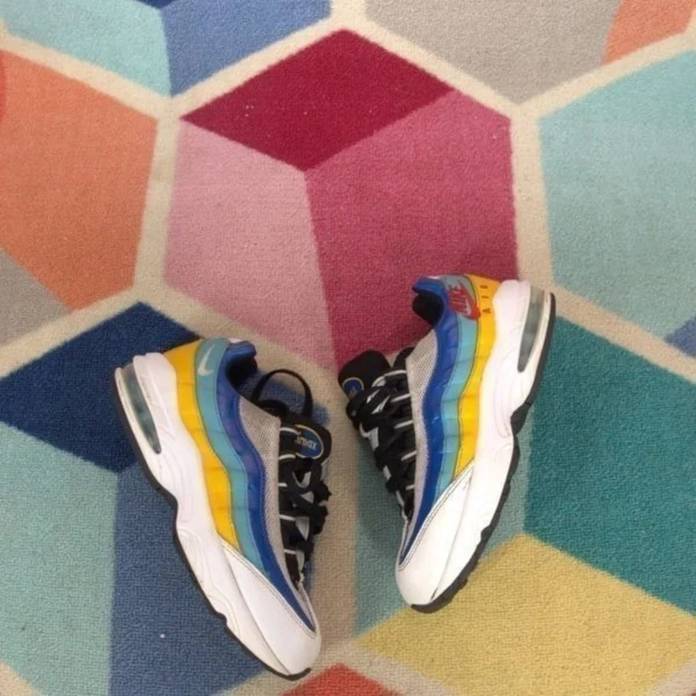 Nike Air Max 95 Game Change Size 4.5y‎